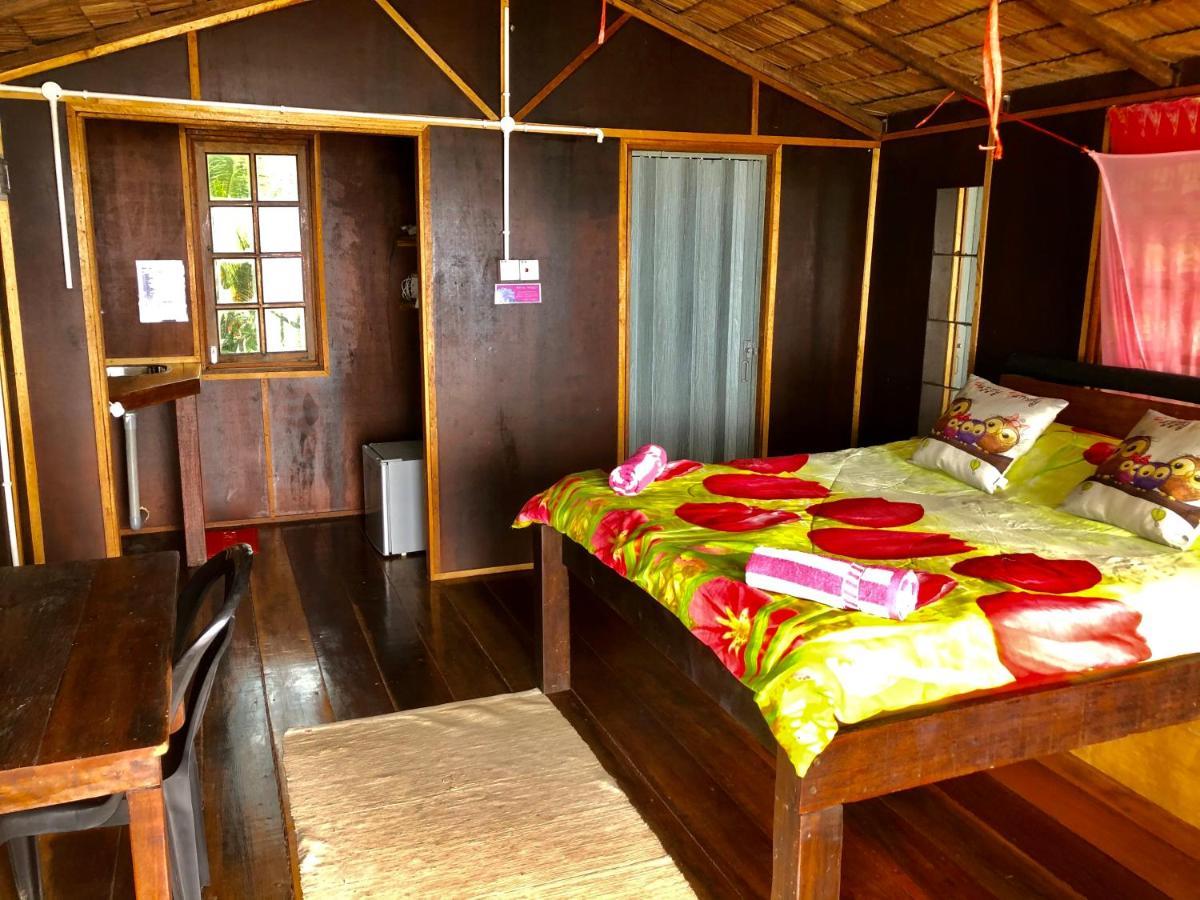 Beachfront Hut Upstairs Astra - Beach Shack Chalet Kampong Juara Exterior photo
